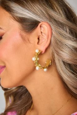 Daisy Pearl Hoop Earring - Gold -US Skirt Sales Store 0D5A0158 7f1046b4 9684 49ce a4e2 ae9a2ddad551