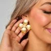 Maggie Pearl Stud Earring - Gold -US Skirt Sales Store 0D5A0170 605c6b55 f8b8 448b 9d5c 95ae4b359055