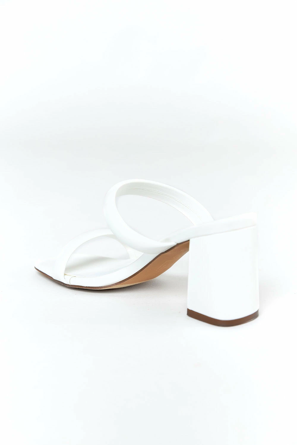 Farah Heels - White 5 Farah Heels - White - Image 3