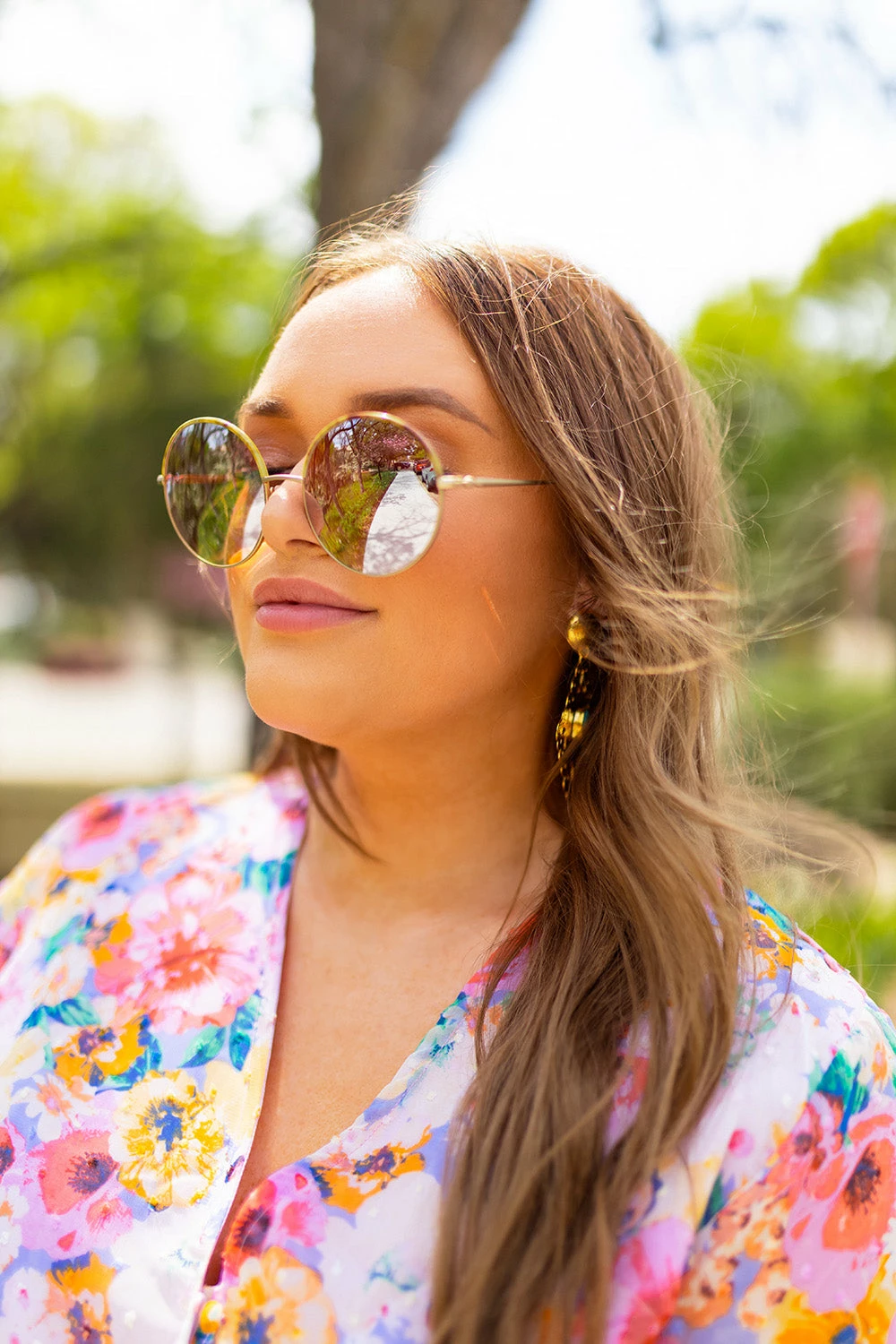 BuddyLove Farrah Round Metal Sunglasses - Pink 5 BuddyLove Farrah Round Metal Sunglasses - Pink - Image 3