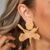 Fawna Statement Earrings - Creamy Shell -US Skirt Sales Store 0D5A7382
