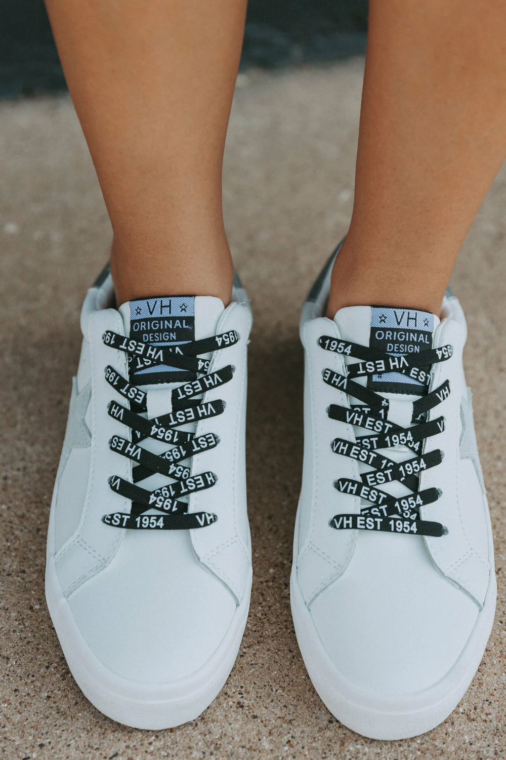 Liz Sneakers - White 4 Liz Sneakers - White - Image 2