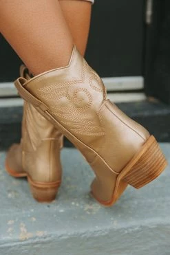 Zahara Western Boot - Gold -US Skirt Sales Store 0D5A7829