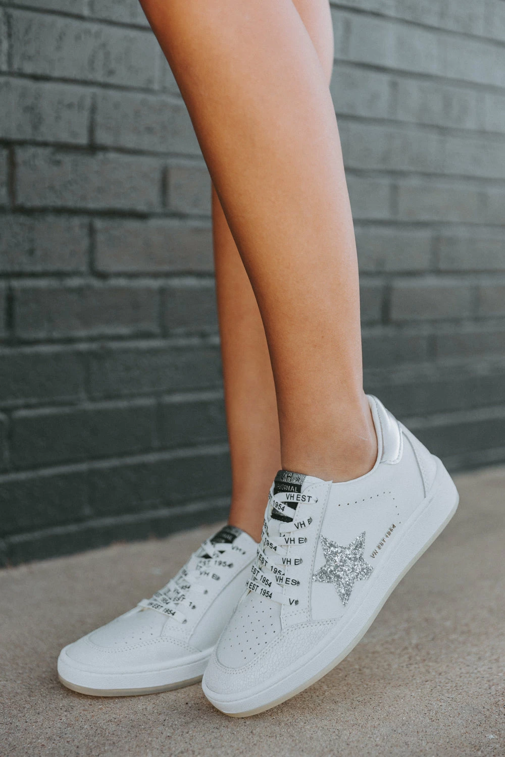 Wrenley Sneakers - White 6 Wrenley Sneakers - White - Image 4