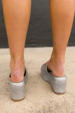 Matisse Peony Platform Sandals - Silver 7 Matisse Peony Platform Sandals - Silver -US Skirt Sales Store 0D5A8895 4cd403e7 0574 4258 90bc 941daa708659