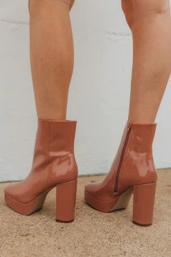 Madden Girl Autum Patent Platform Boot - Tan 9 Madden Girl Autum Patent Platform Boot - Tan -US Skirt Sales Store 0D5A8987