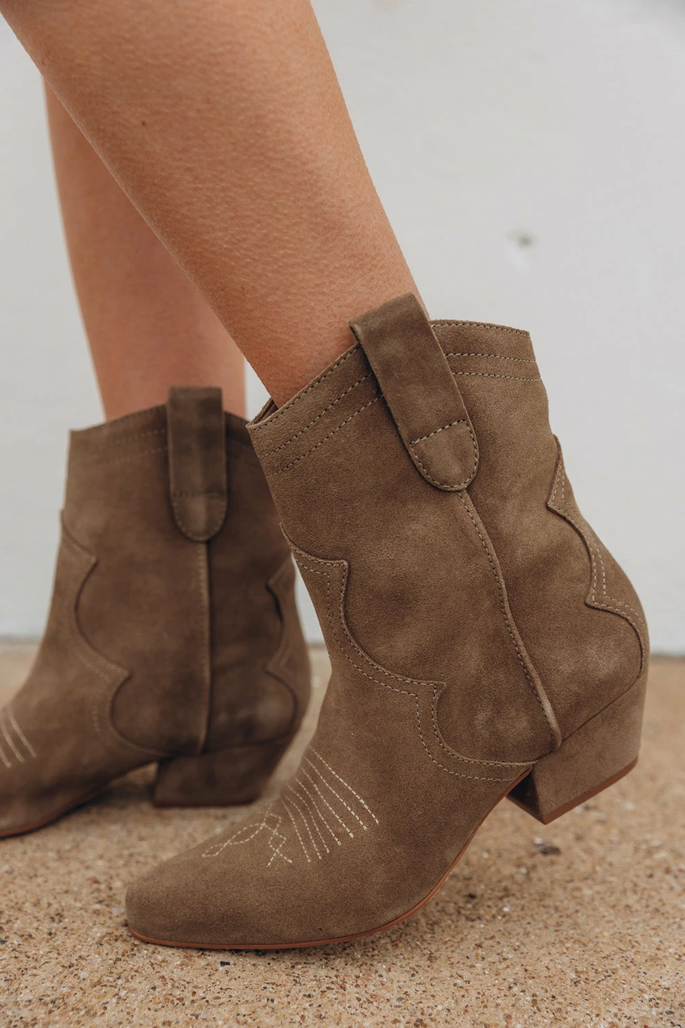 Matisse Arlo Suede Bootie - Taupe 4 Matisse Arlo Suede Bootie - Taupe - Image 2