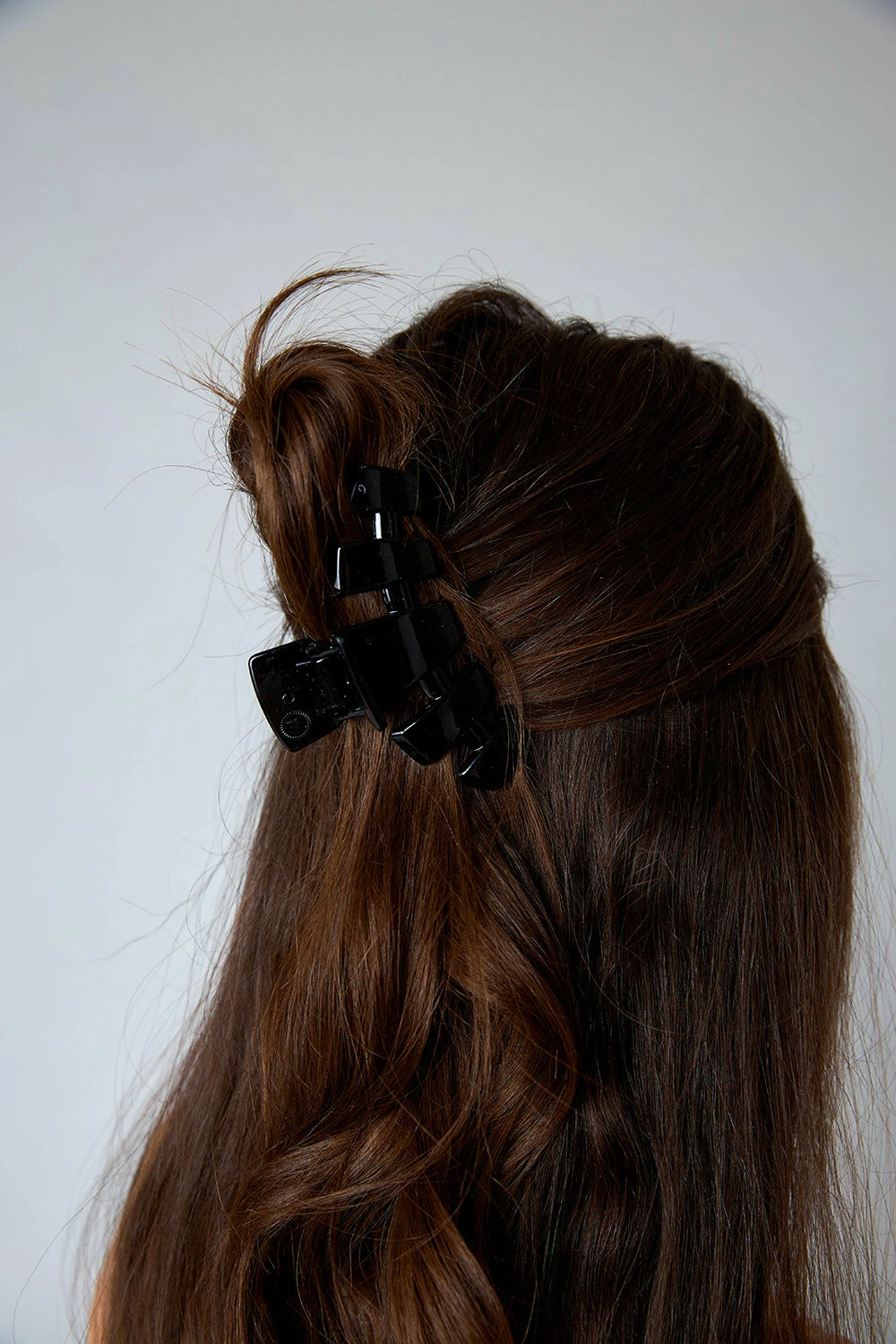 Teleties Medium Hair Clip - Jet Black 4 Teleties Medium Hair Clip - Jet Black - Image 2