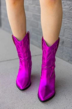 Dolce Vita Landen Electric Leather Boots - Pink 8 Dolce Vita Landen Electric Leather Boots - Pink -US Skirt Sales Store 0D5A9714