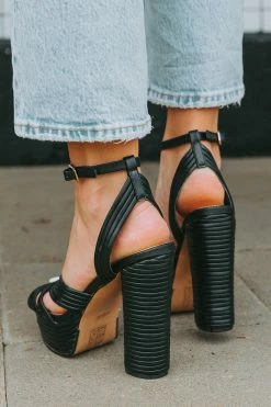 EXE Ophelia Platform Heel - Black -US Skirt Sales Store 0D5A9851