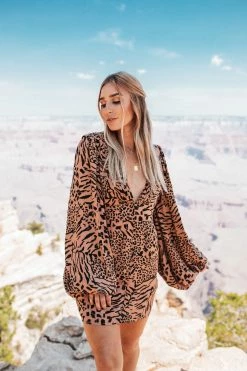 BuddyLove Amber Button Front V-Neck Dress - Egypt -US Skirt Sales Store AmberEgypt2