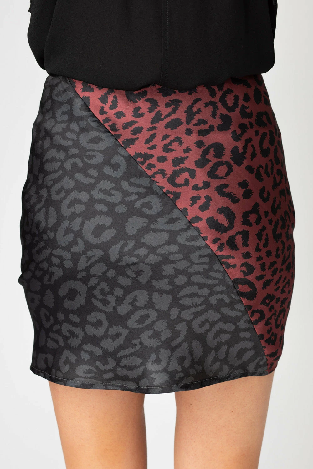 BuddyLove Hope Color Block Mini Skirt - Merlot Cat 7 BuddyLove Hope Color Block Mini Skirt - Merlot Cat - Image 5