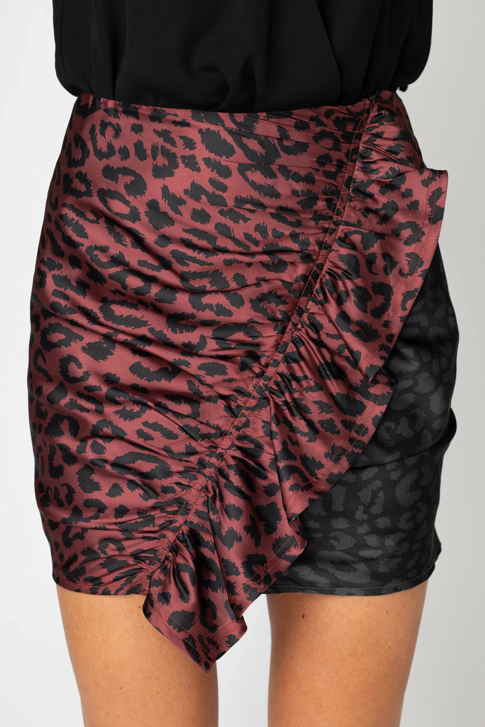 BuddyLove Hope Color Block Mini Skirt - Merlot Cat 5 BuddyLove Hope Color Block Mini Skirt - Merlot Cat - Image 3