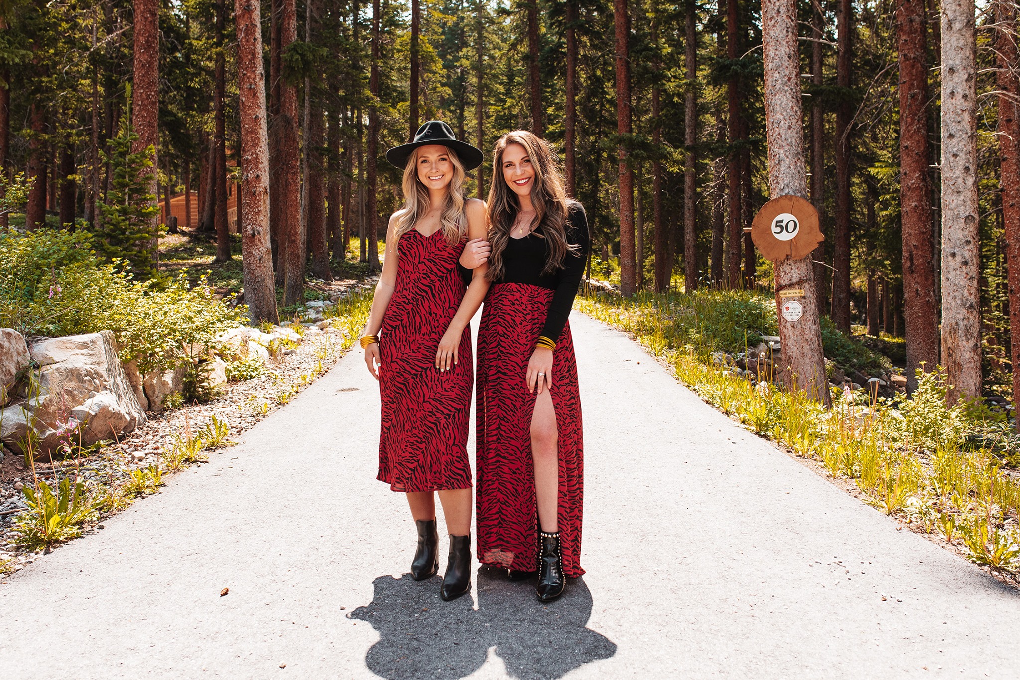 Front Page -US Skirt Sales Store 241343047 4622891894396618 5430712805735117210 n